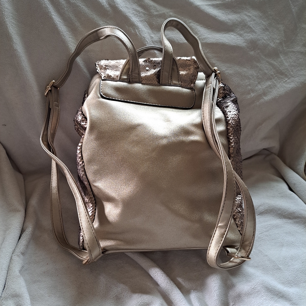 Gold sequins backpack - Picture 2 of 4